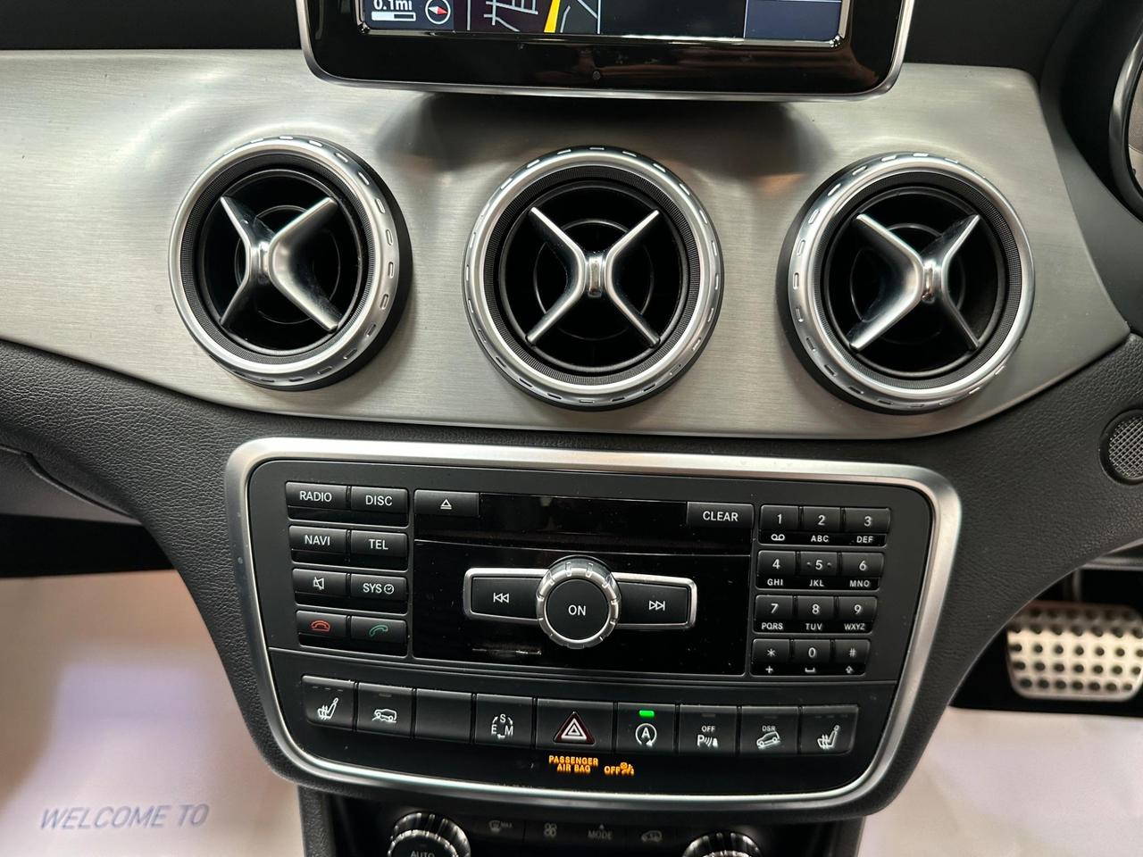 Mercedes-Benz GLA EY15HRN