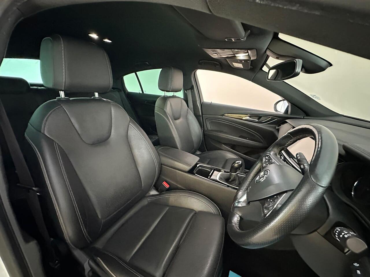 Vauxhall Insignia BF17CKL
