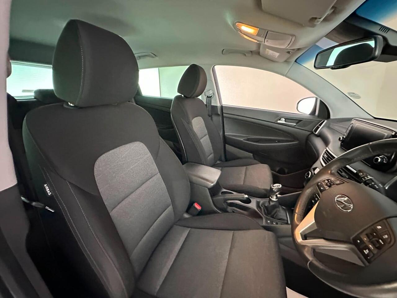 Hyundai TUCSON FH19MBU