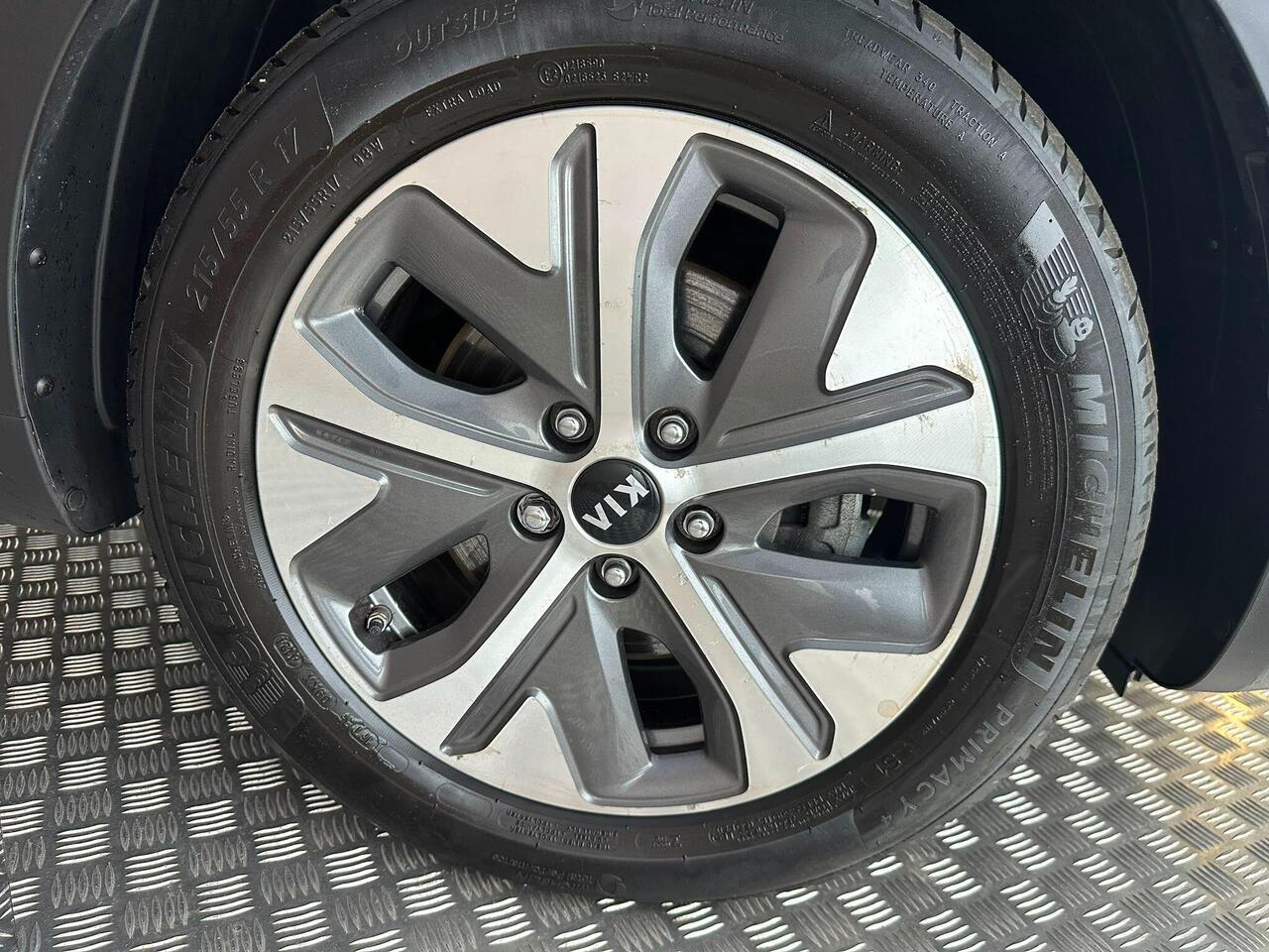 Kia Niro BK22MPV