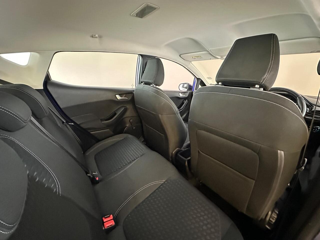 Ford Fiesta YD18PZH