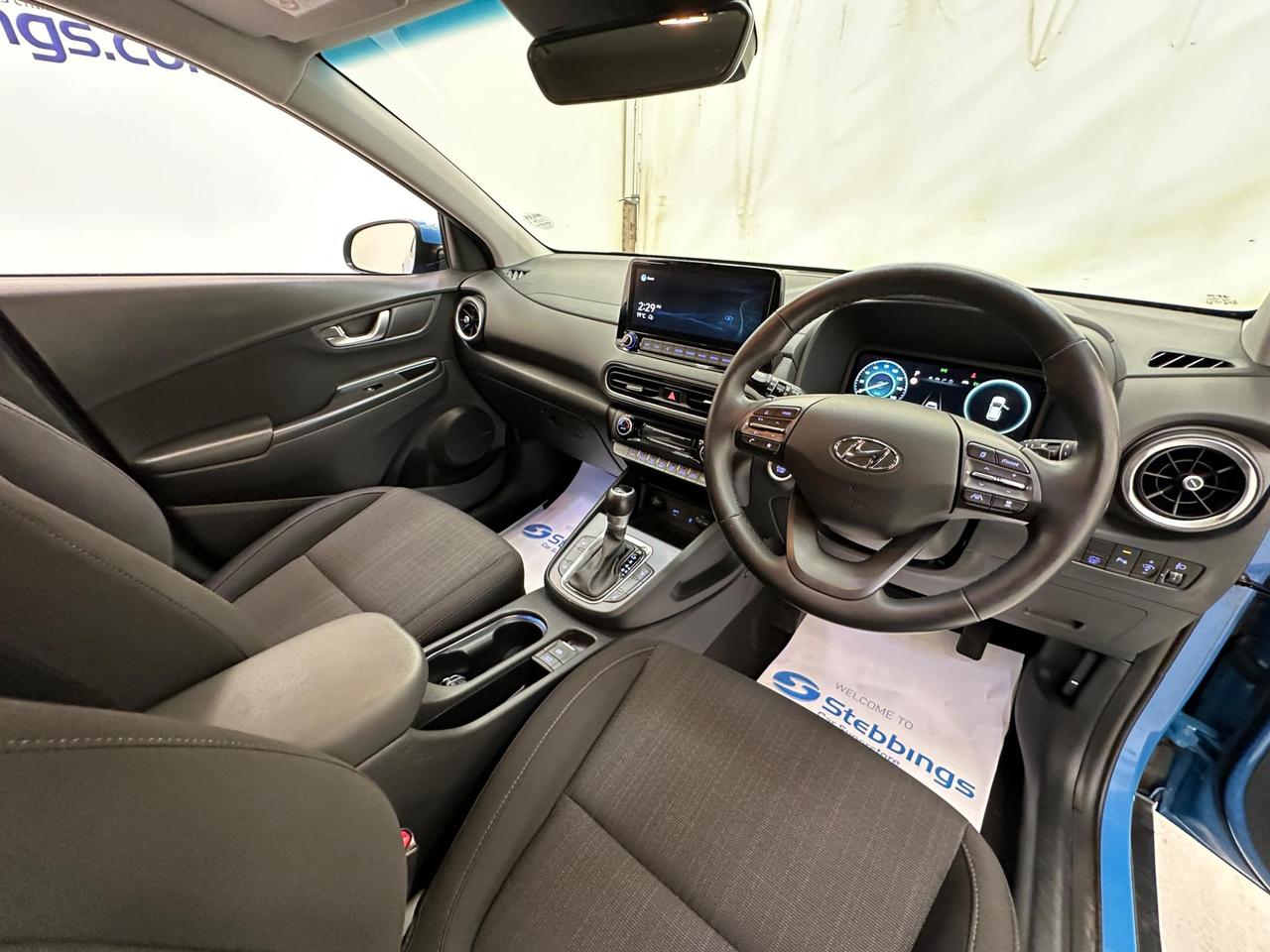 Hyundai KONA DU71YMC