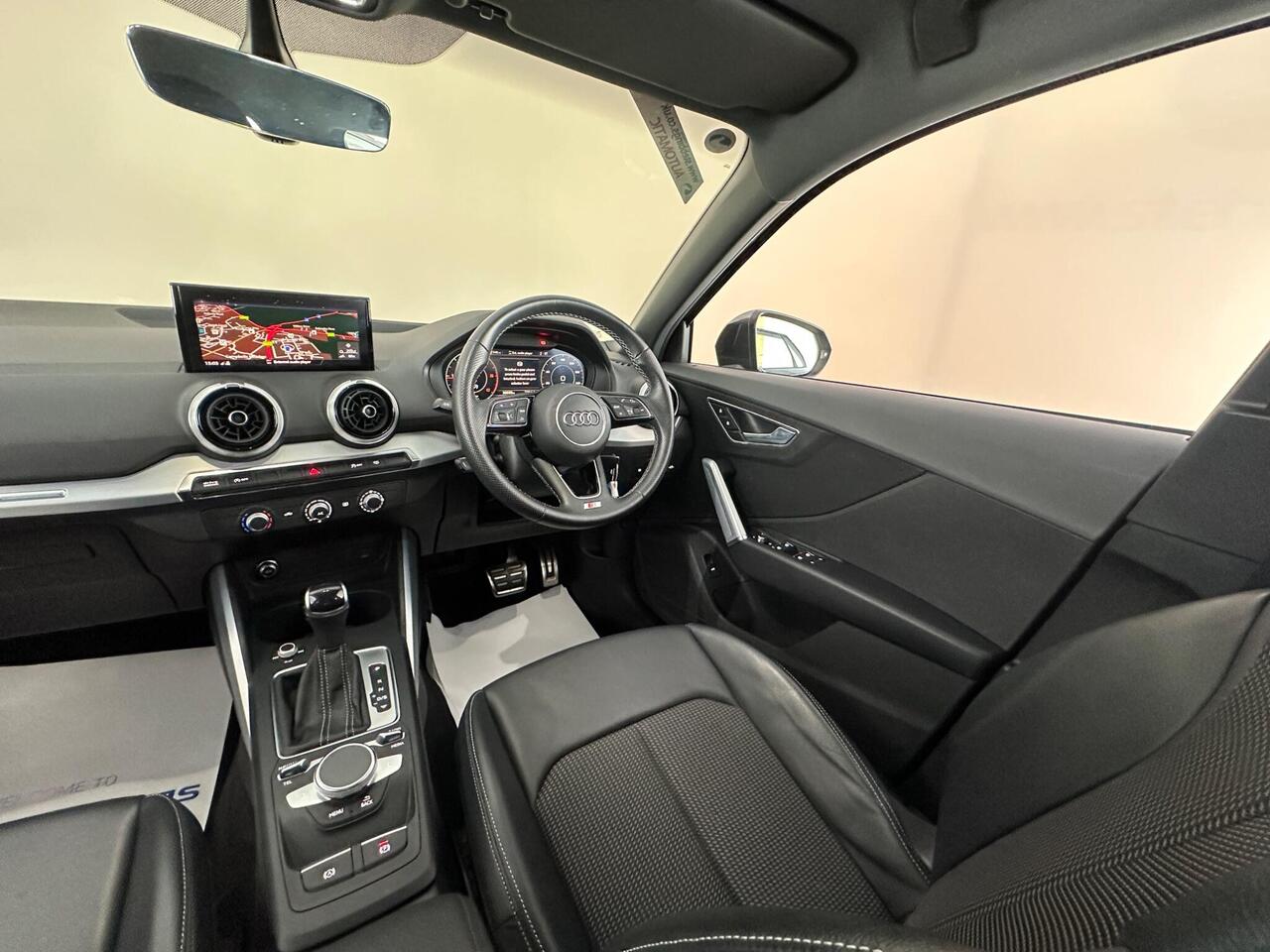 Audi Q2 AU71TKE