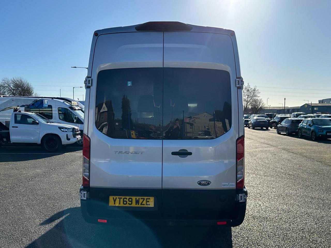 Ford Transit YT69WZE