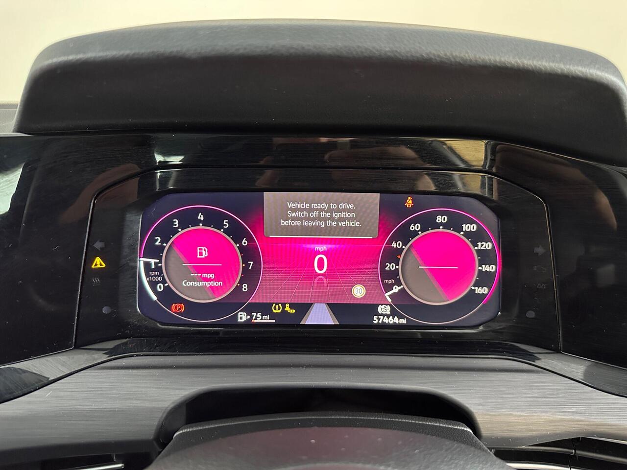 Volkswagen Golf VE22WDV