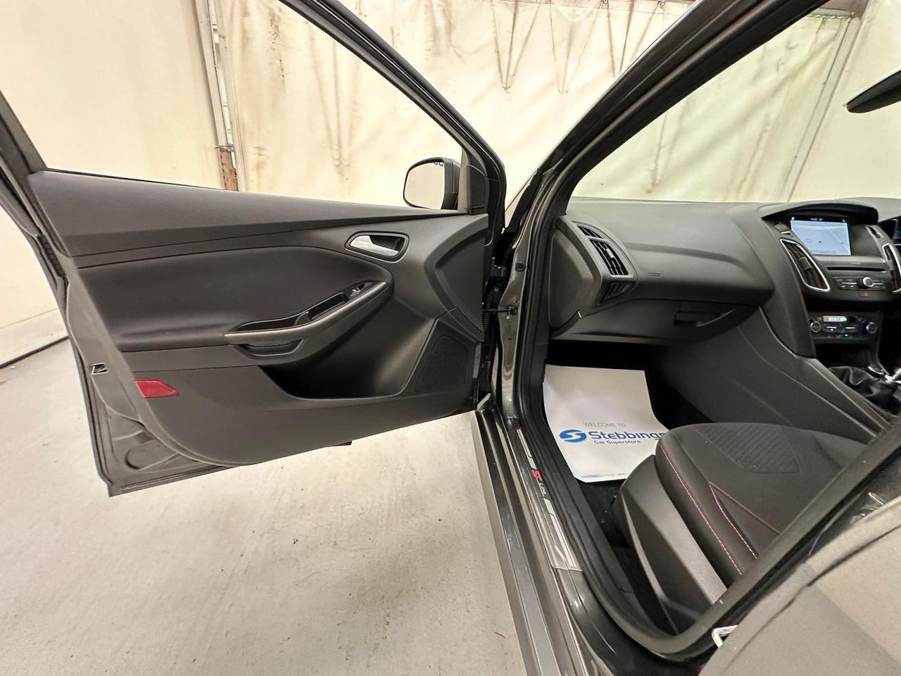 Ford Focus EX18YDL