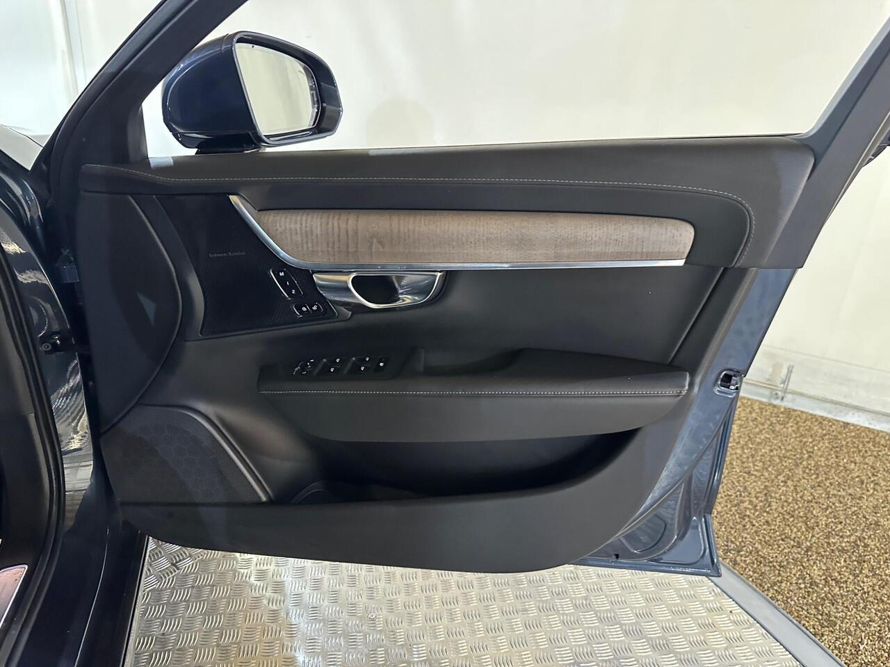 Volvo V90 YS21KZW