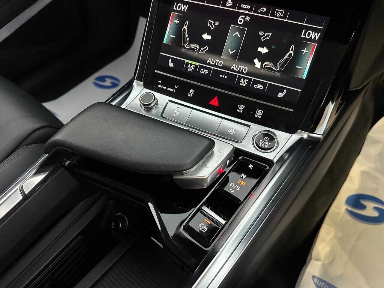 Audi e-tron RY21HHX