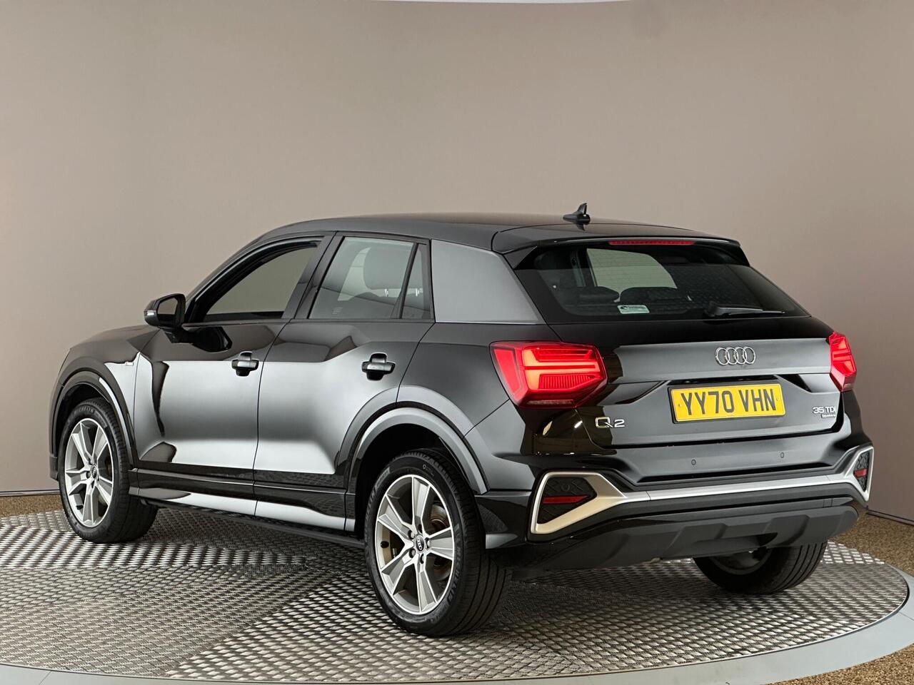 Audi Q2 YY70VHN