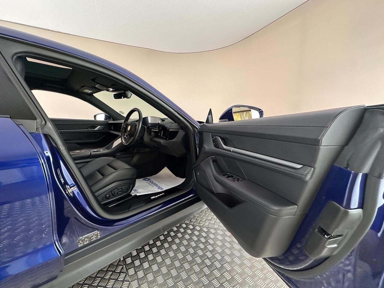 Porsche Taycan LE23WSU