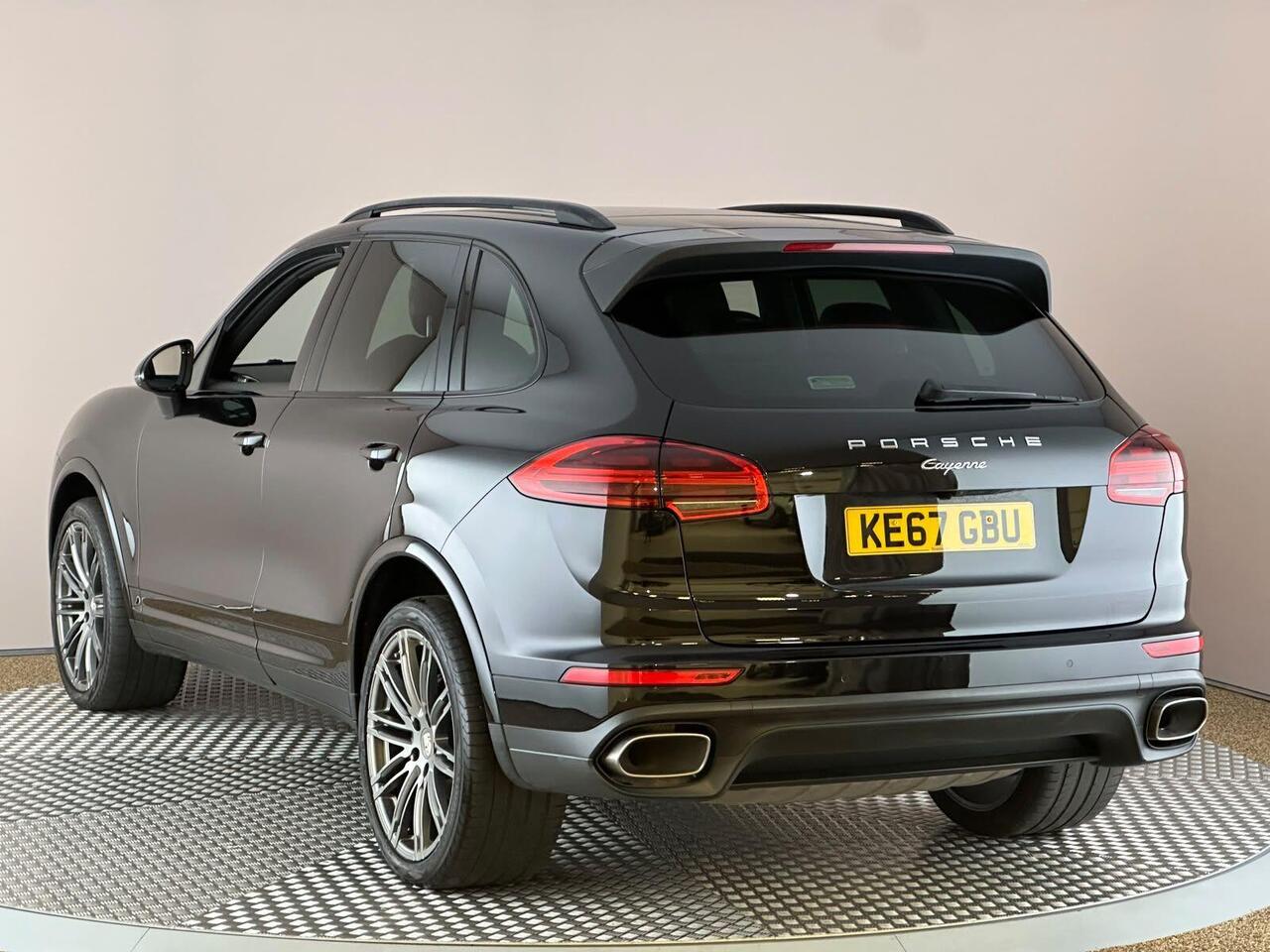 Porsche Cayenne KE67GBU