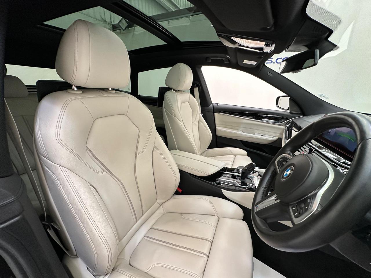 BMW 6 Series Gran Turismo YD68SYZ
