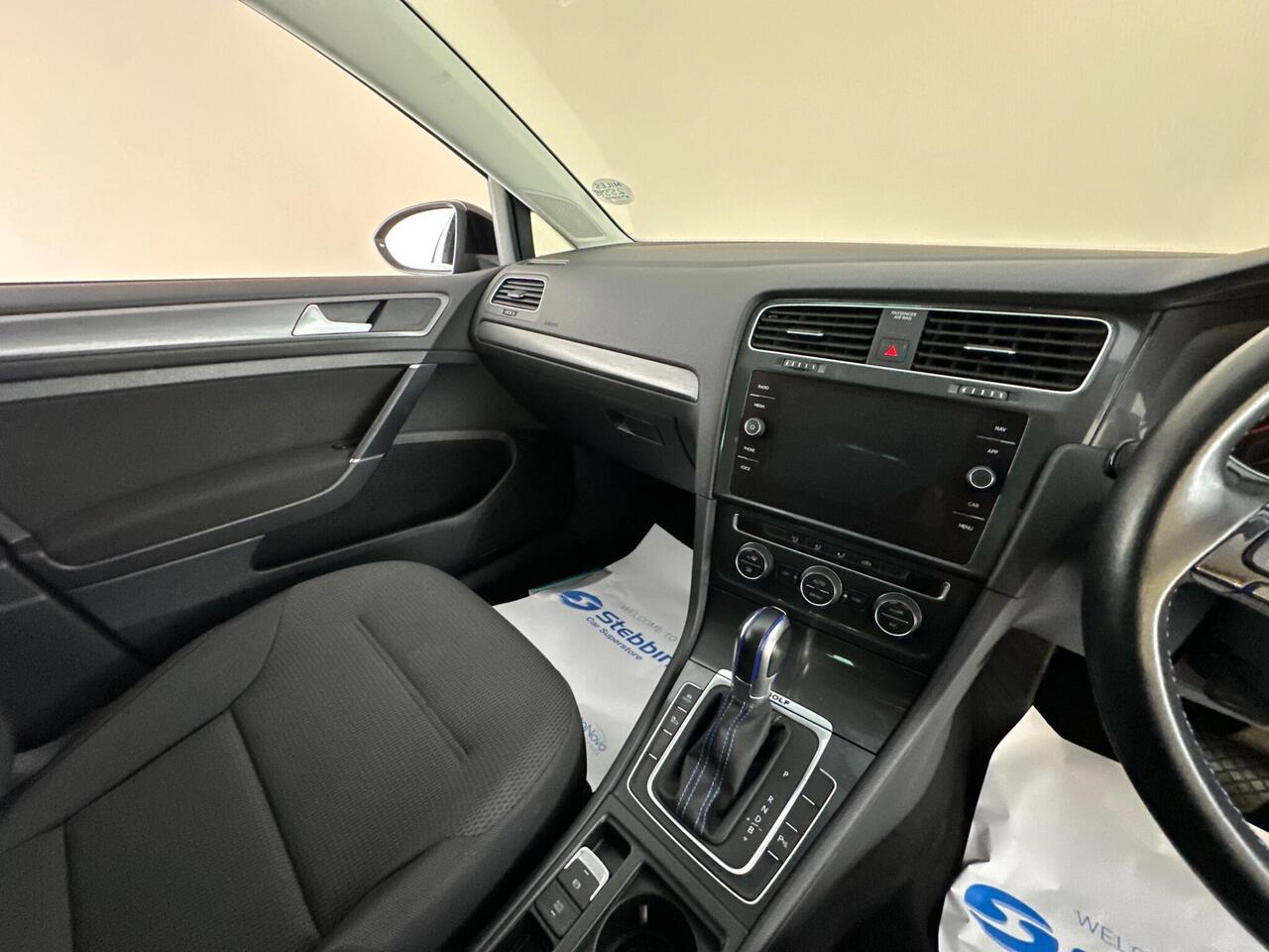 Volkswagen e-Golf SH19YMK