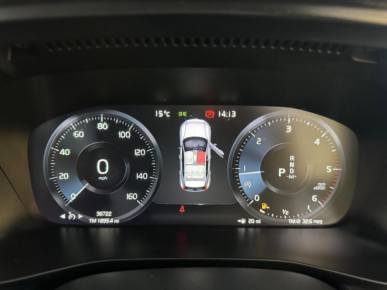 Volvo XC40 YW68VFY