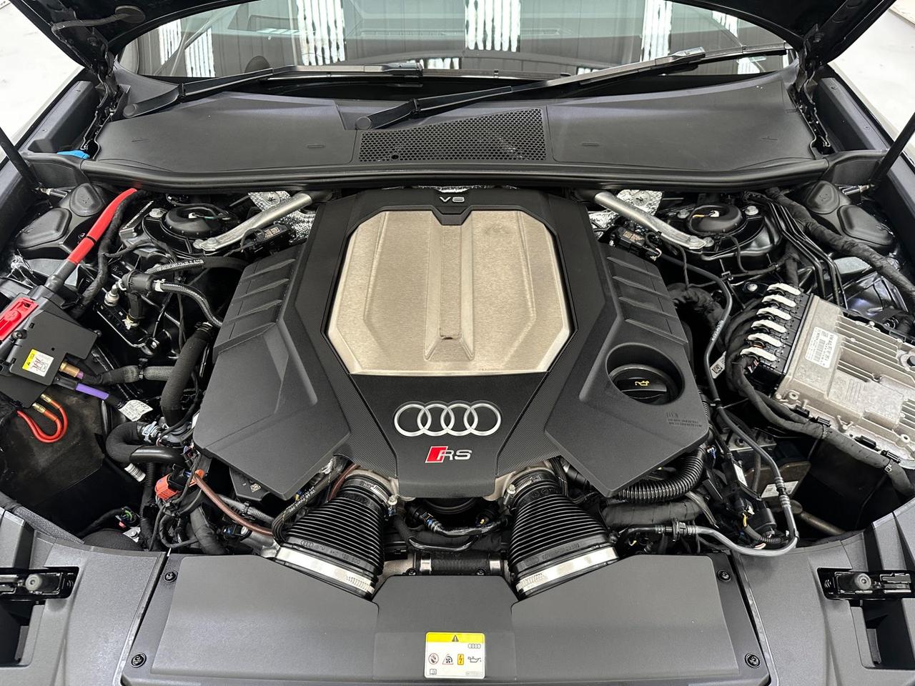 Audi RS6 Avant WU71CXE