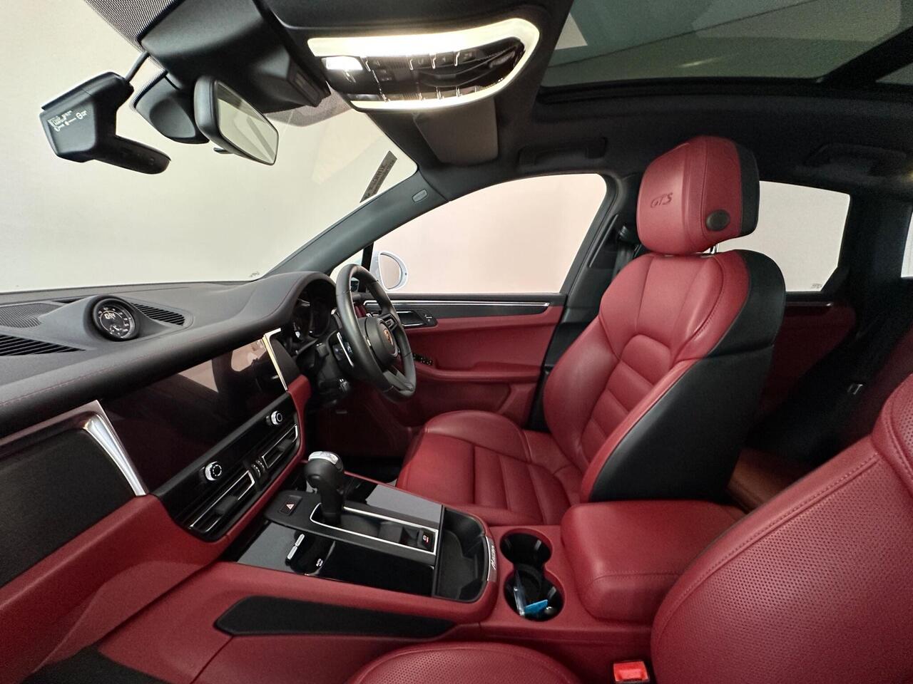 Porsche Macan AP24DWK