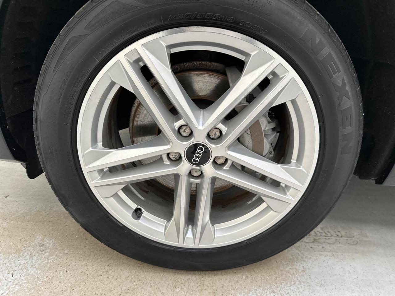 Audi Q5 LV70YWW