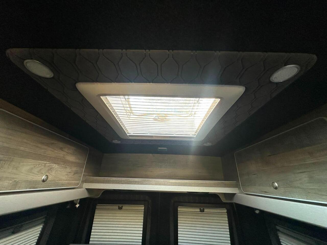 Volkswagen Crafter DX26ZHU