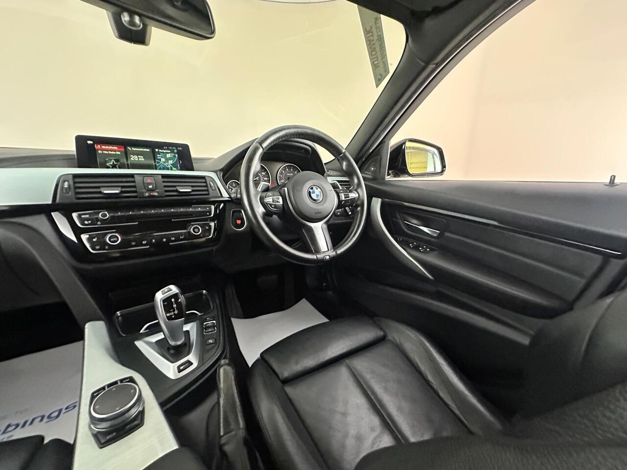 BMW 3 Series YK67SMX
