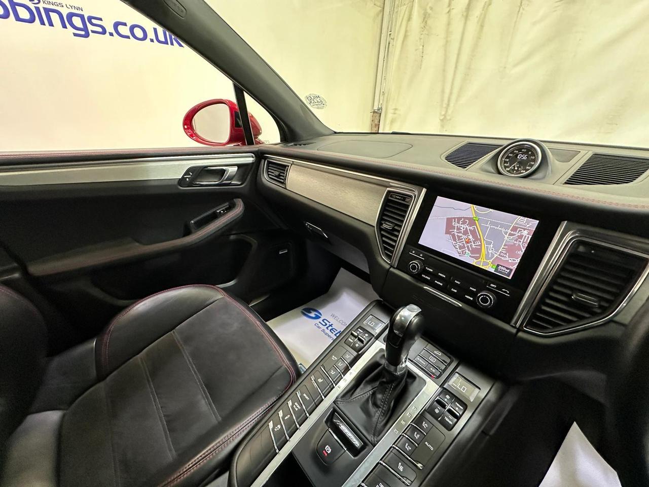 Porsche Macan AF17MLL