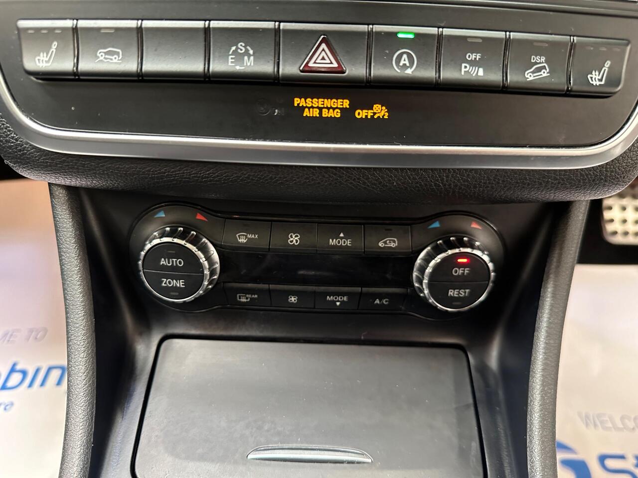 Mercedes-Benz GLA EY15HRN