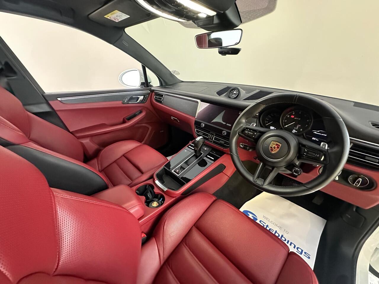 Porsche Macan AP24DWK