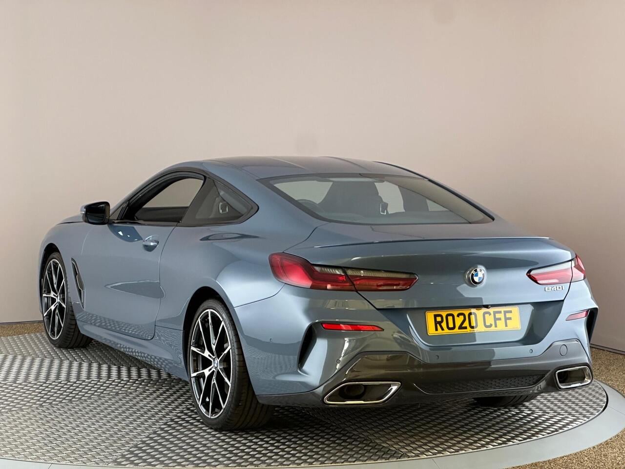 BMW 8 Series RO20CFF