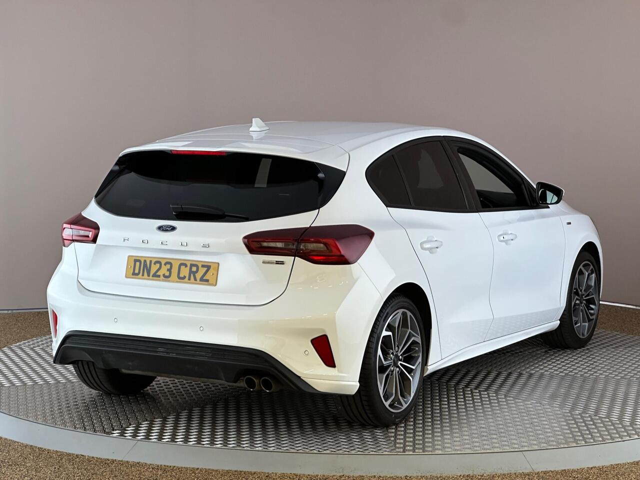 Ford Focus DN23CRZ