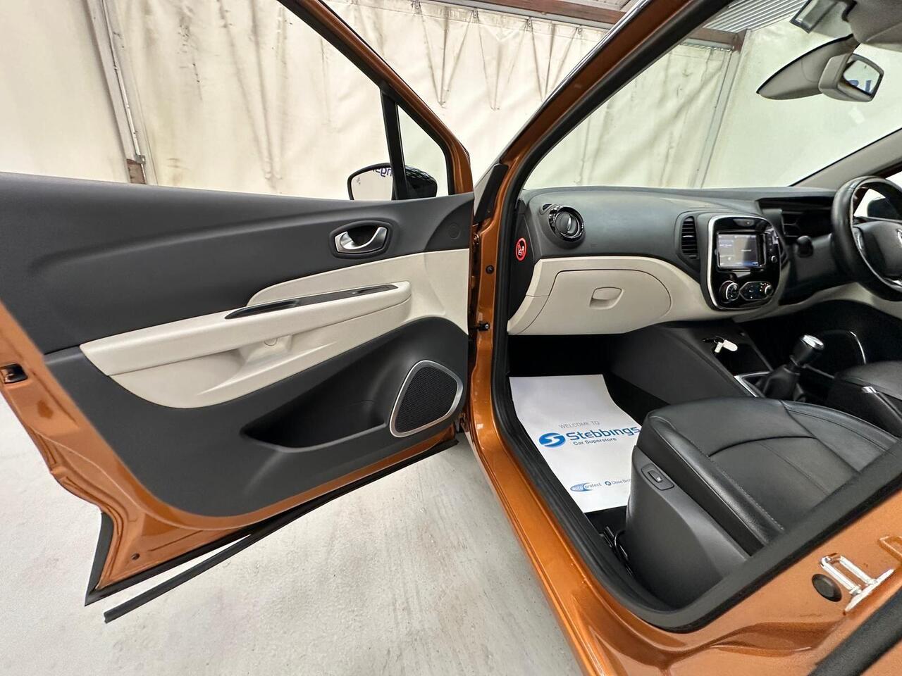 Renault Captur AU19SRZ