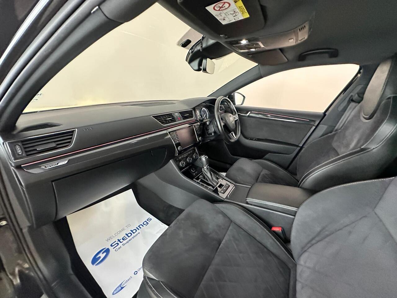 Skoda Superb AX17GDE