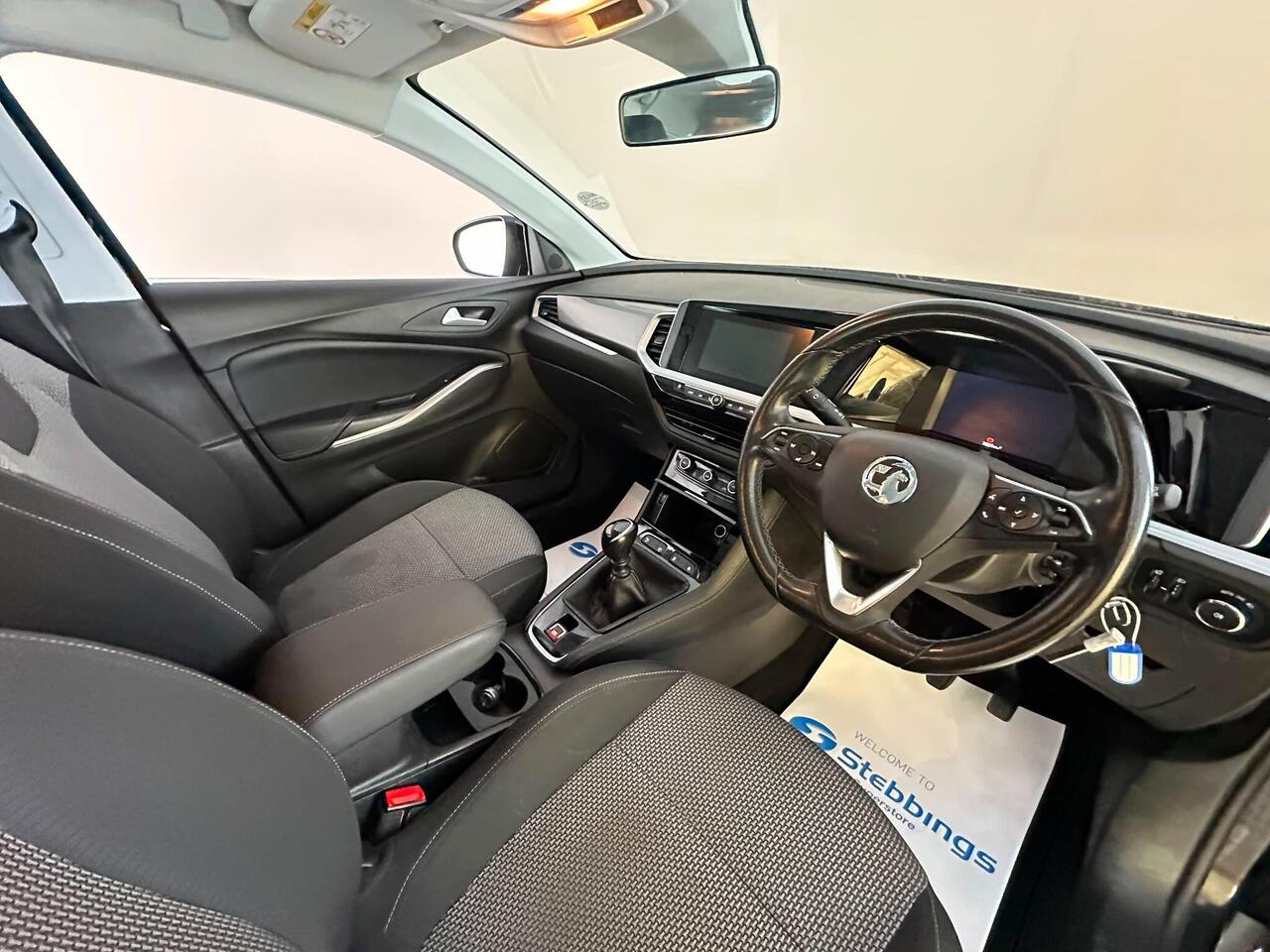 Vauxhall Grandland HG22DXJ