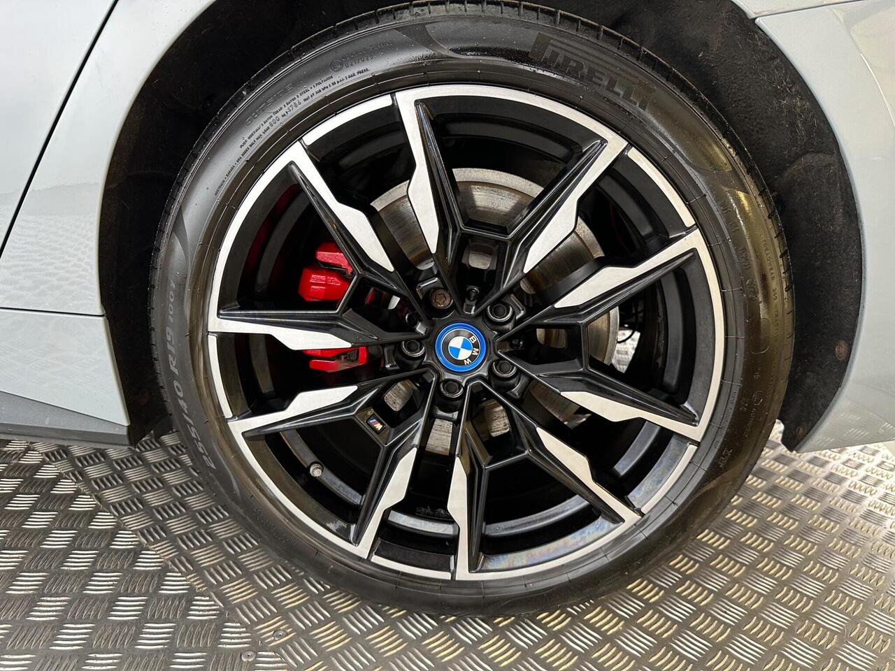 BMW i4 BK72VNR