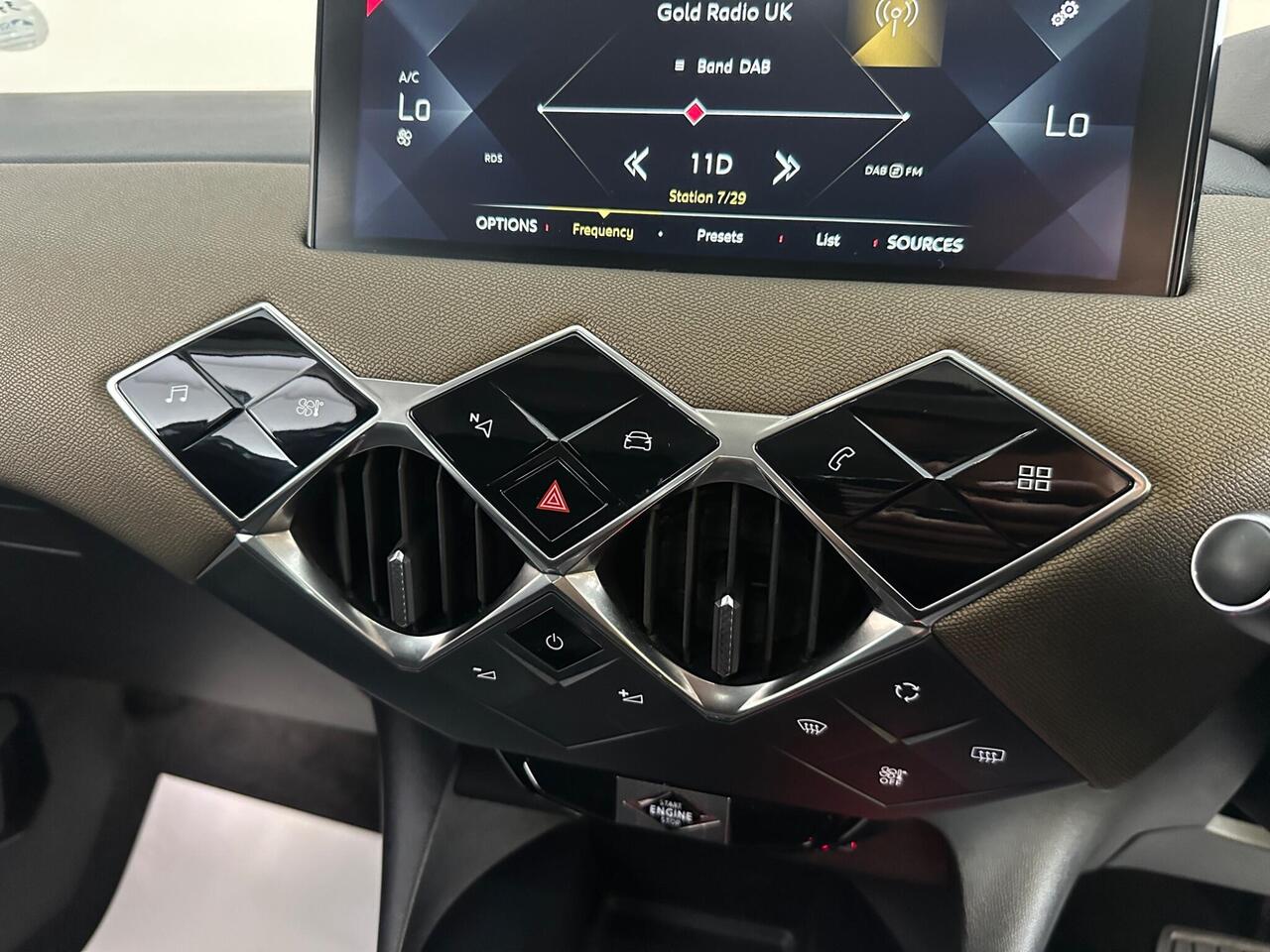 DS AUTOMOBILES DS 3 CROSSBACK KT19BKN