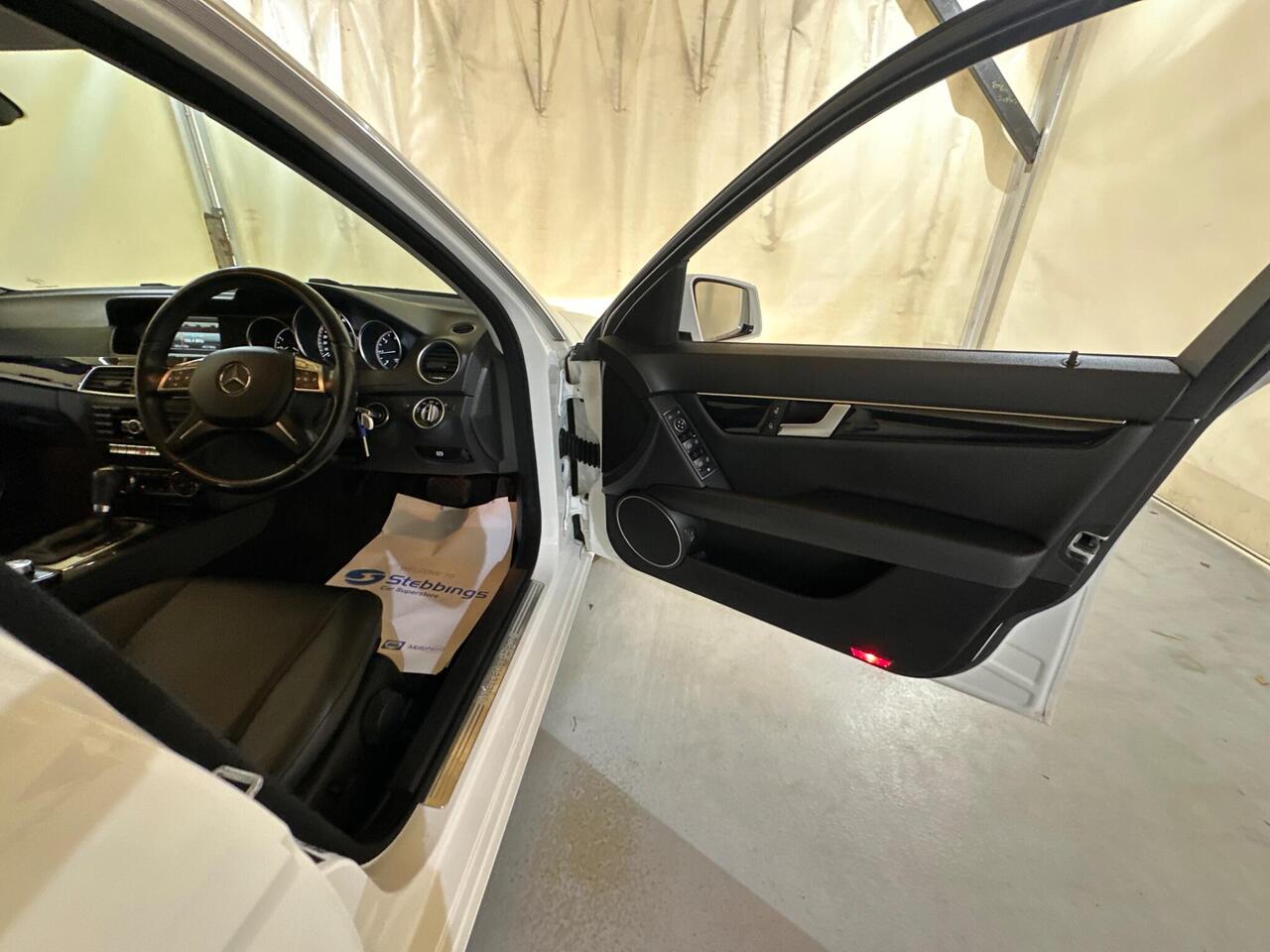 Mercedes-Benz C Class OY14GVO
