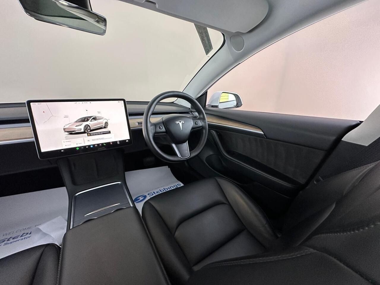 Tesla Model 3 AF72VRX