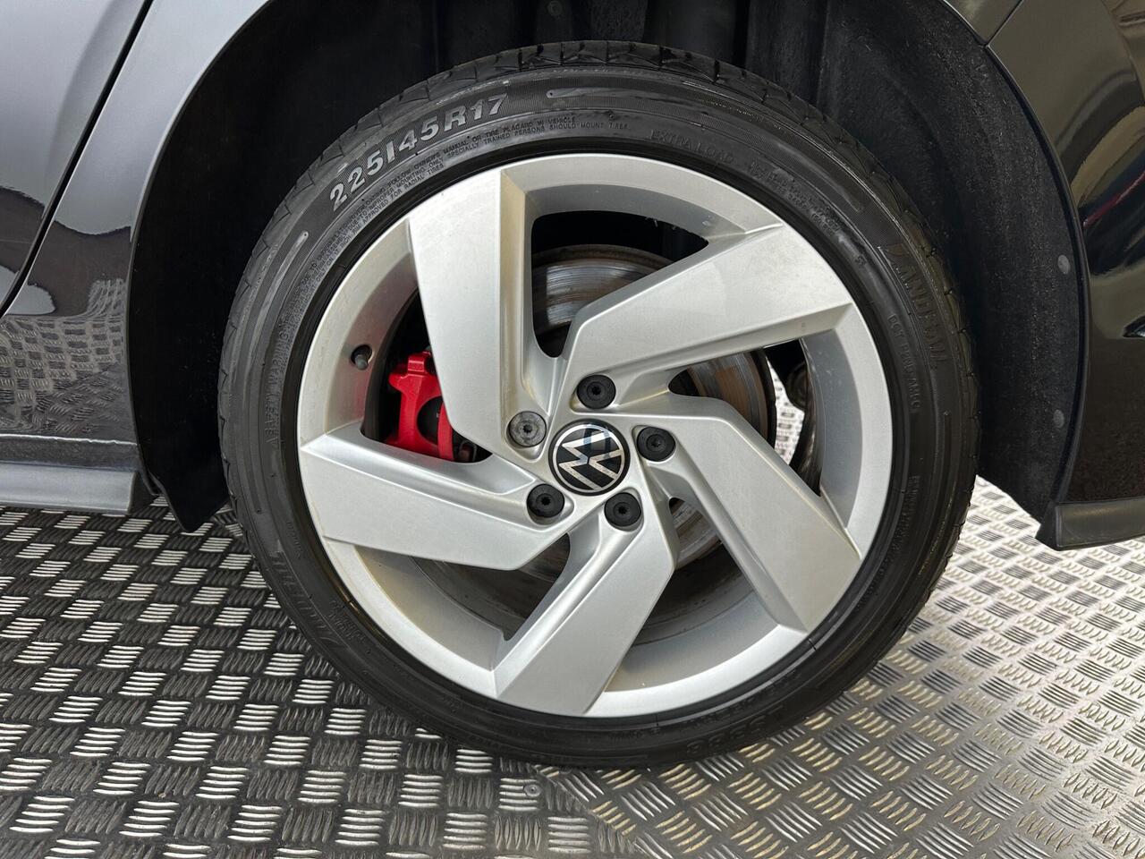 Volkswagen Golf BG72EHC