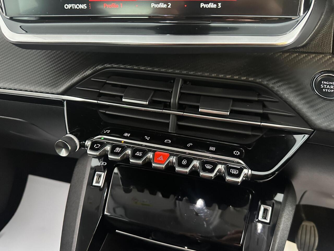 Peugeot 2008 GD71XSR