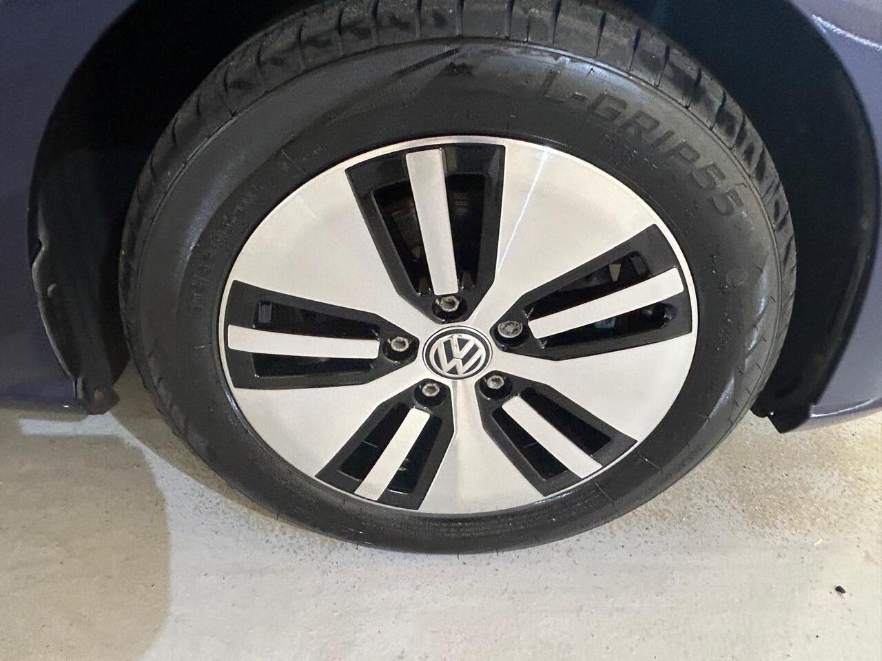 Volkswagen e-Golf AD18GUC