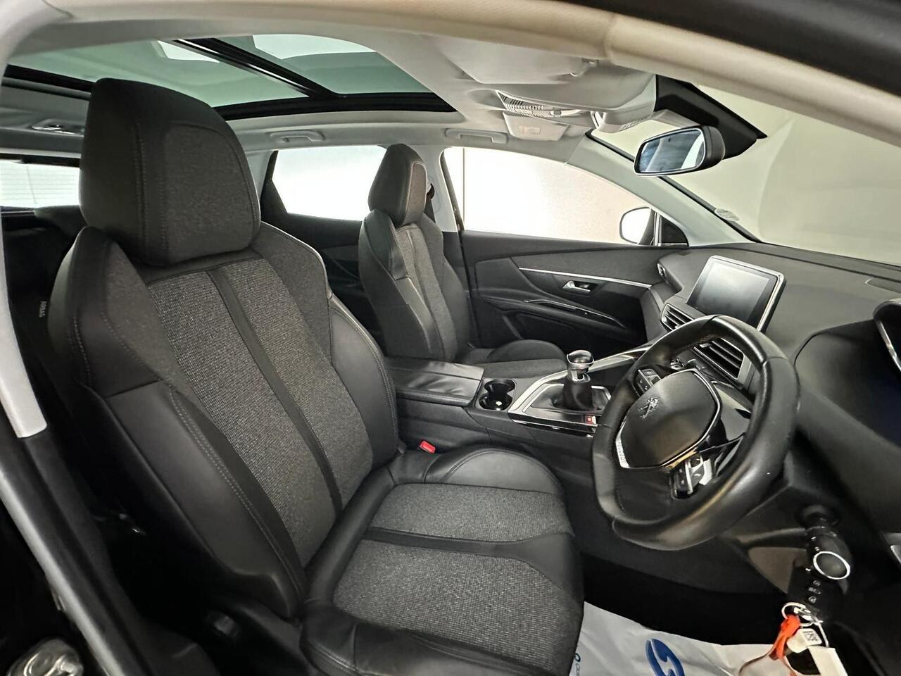 Peugeot 3008 MJ17EHF