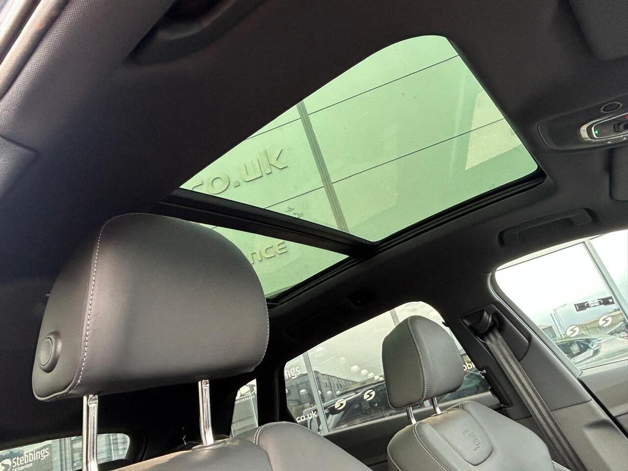 Audi Q8 e-tron FN74DLY