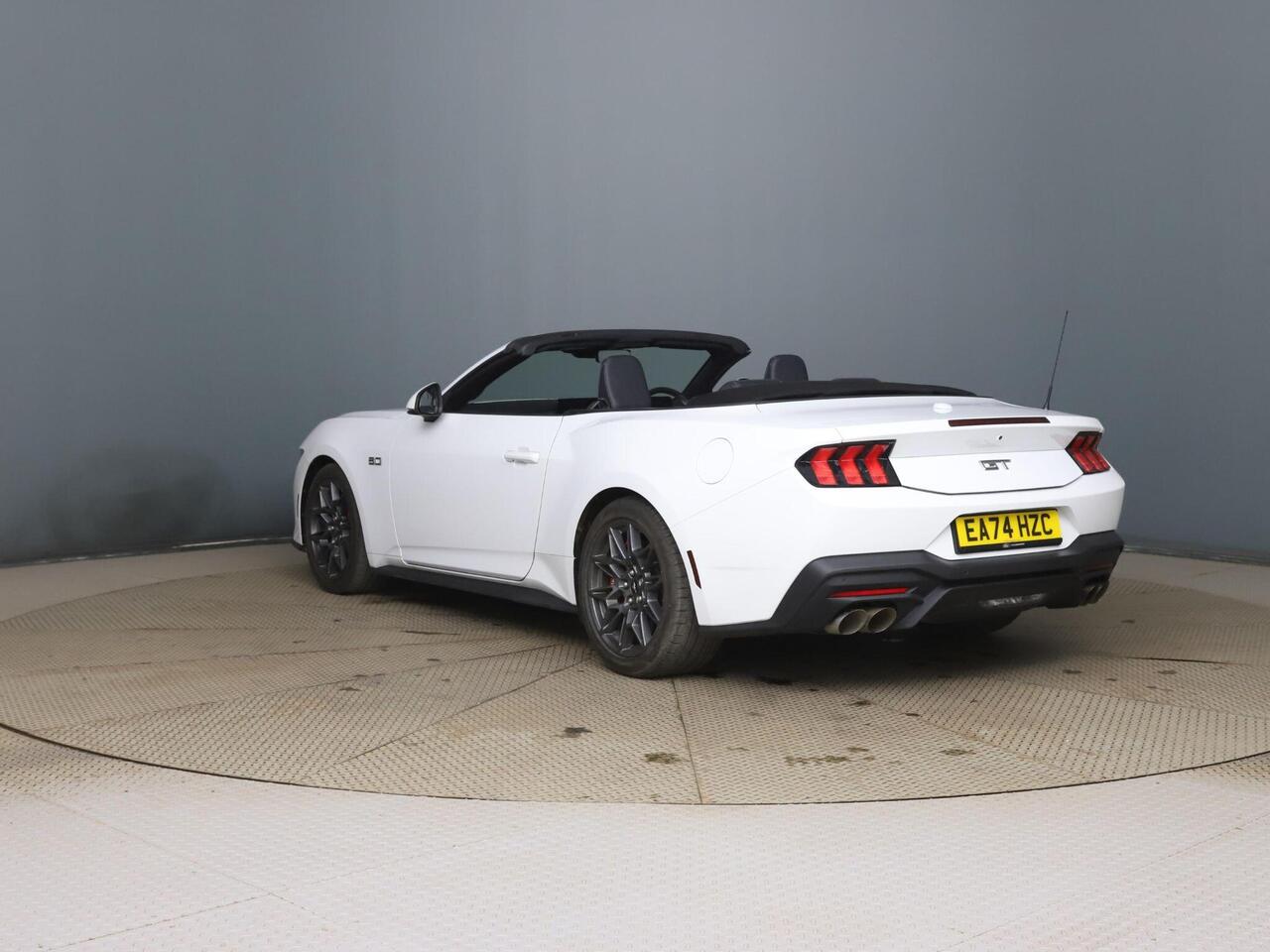 Ford Mustang EA74HZC