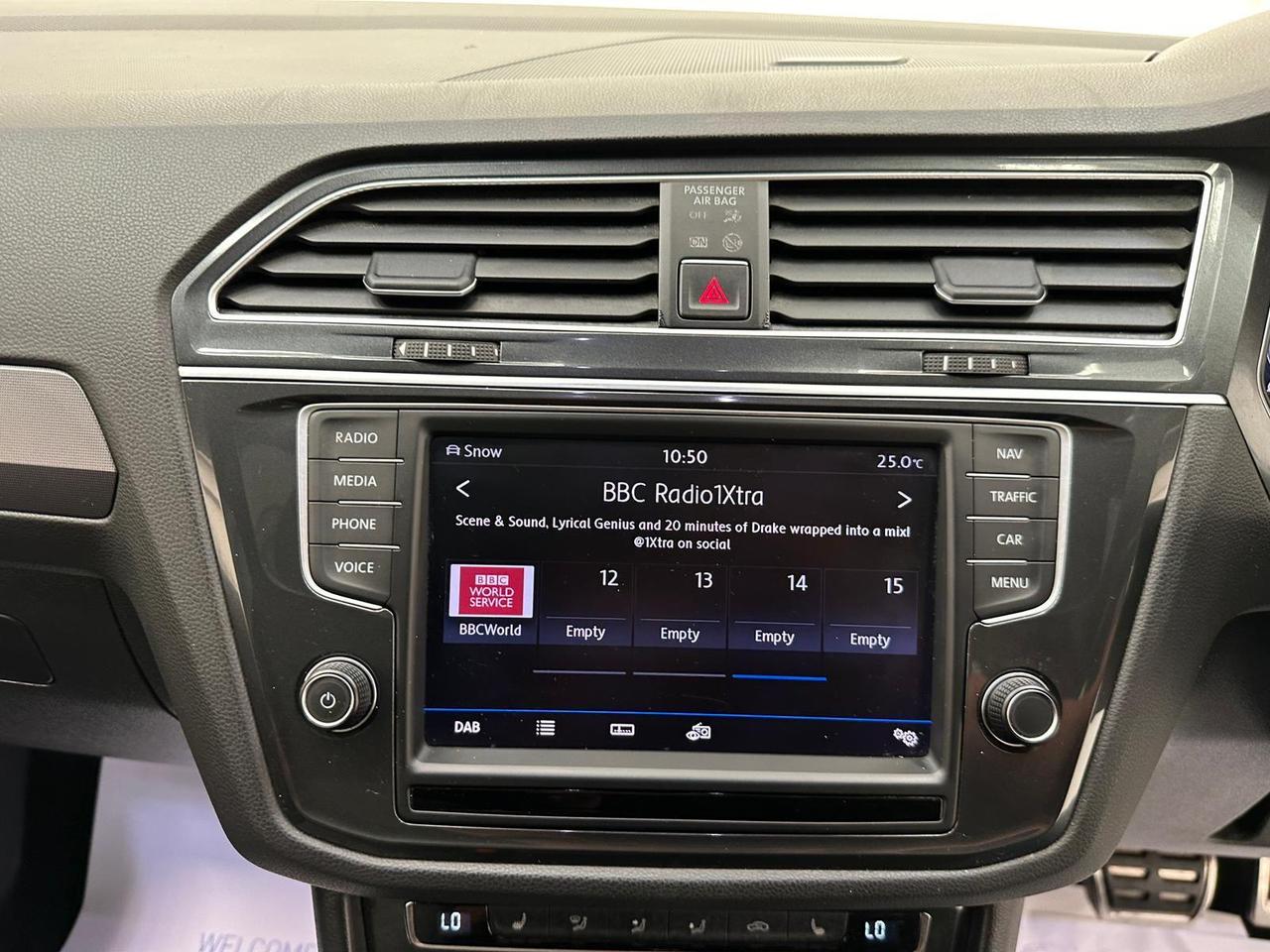 Volkswagen Tiguan AV66NHY