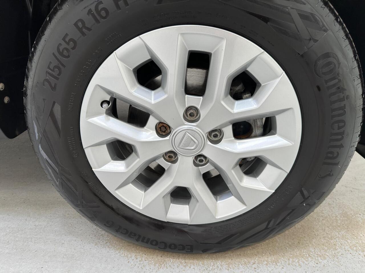 Dacia Duster AE22WHM