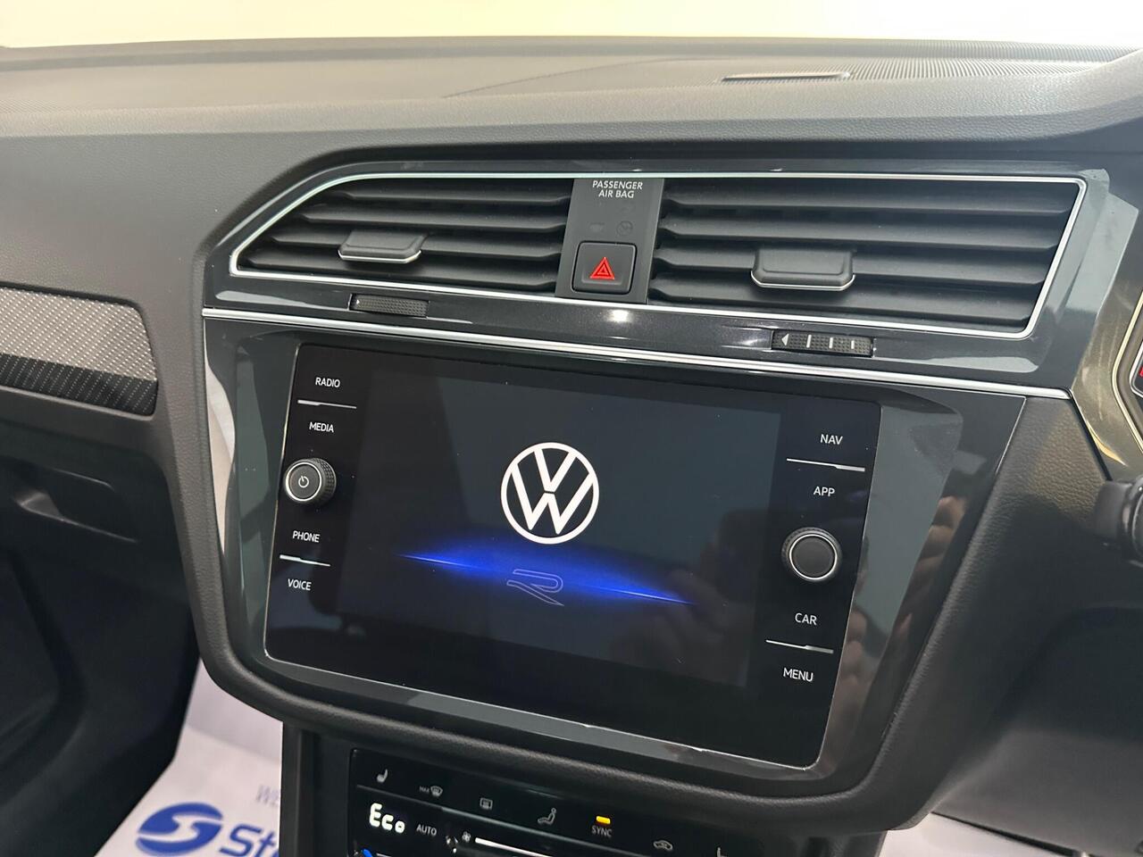 Volkswagen Tiguan YG23VZE