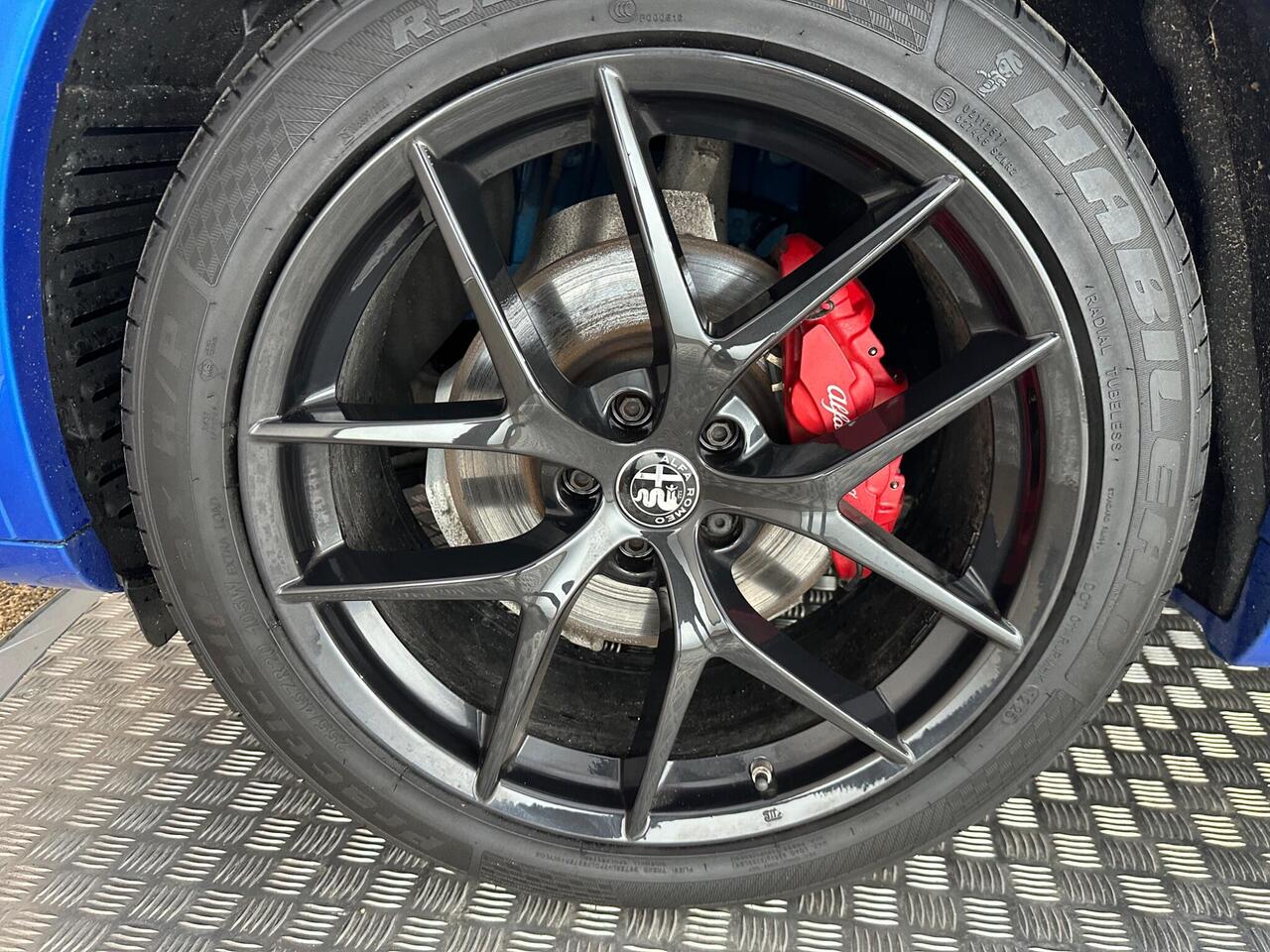 Alfa Romeo Stelvio SR70GHX