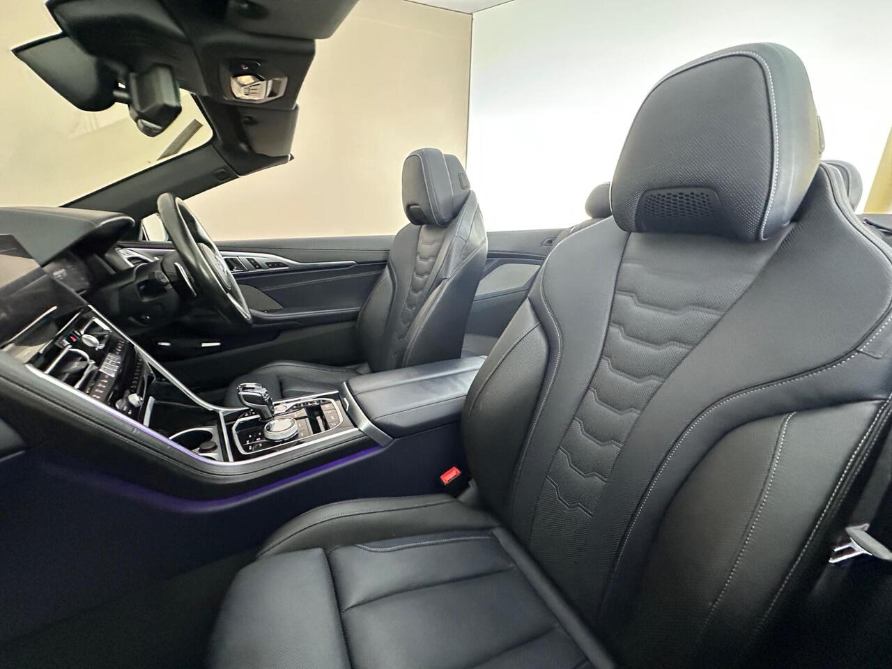 BMW 8 Series YJ19VVH