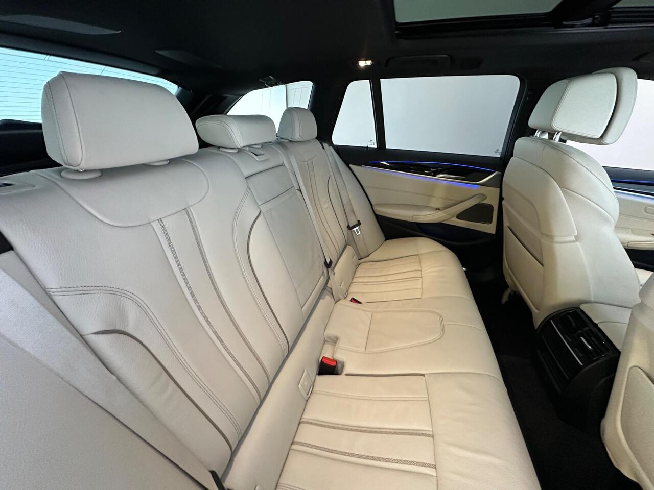 BMW 5 Series YK18JUW