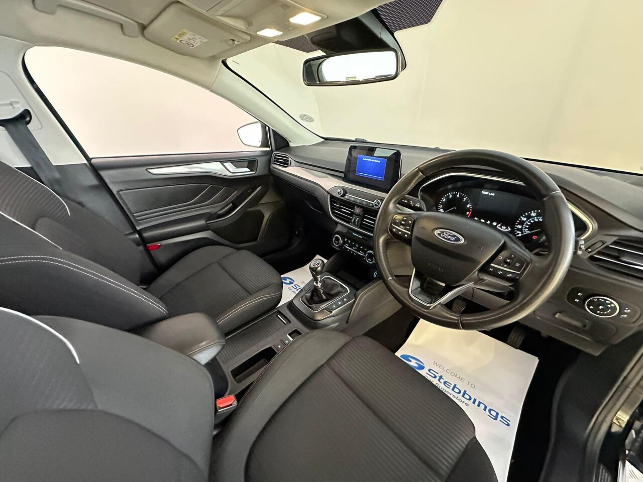 Ford Focus AO69TXA