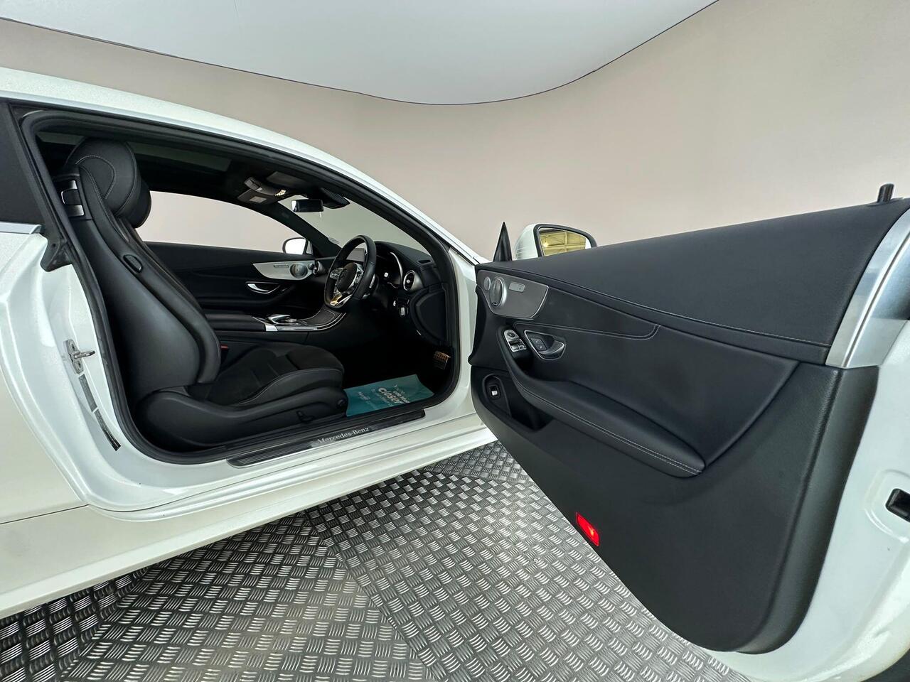 Mercedes-Benz C Class RO68FFV