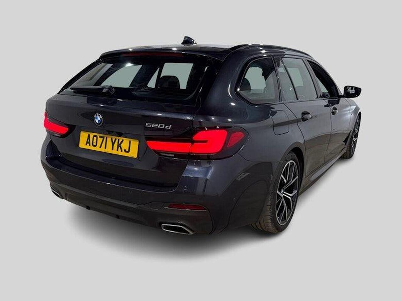 BMW 5 Series AO71YKJ